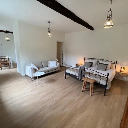 לינה וארוחת בוקר Sjaanderhof מאסטריכט