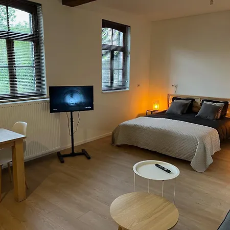 Sjaanderhof Oda ve Kahvaltı Maastricht