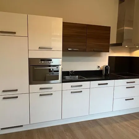 Sjaanderhof לינה וארוחת בוקר 4*