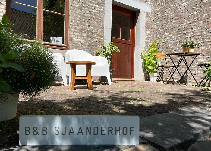 Sjaanderhof Bed & Breakfast 4*
